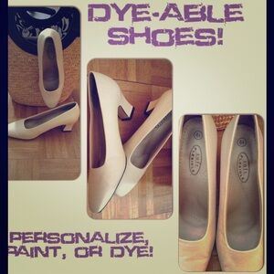 Vintage “MAKE YOUR FEET YOUR CANVAS”-Paintable/Dyeable‎ shoes!